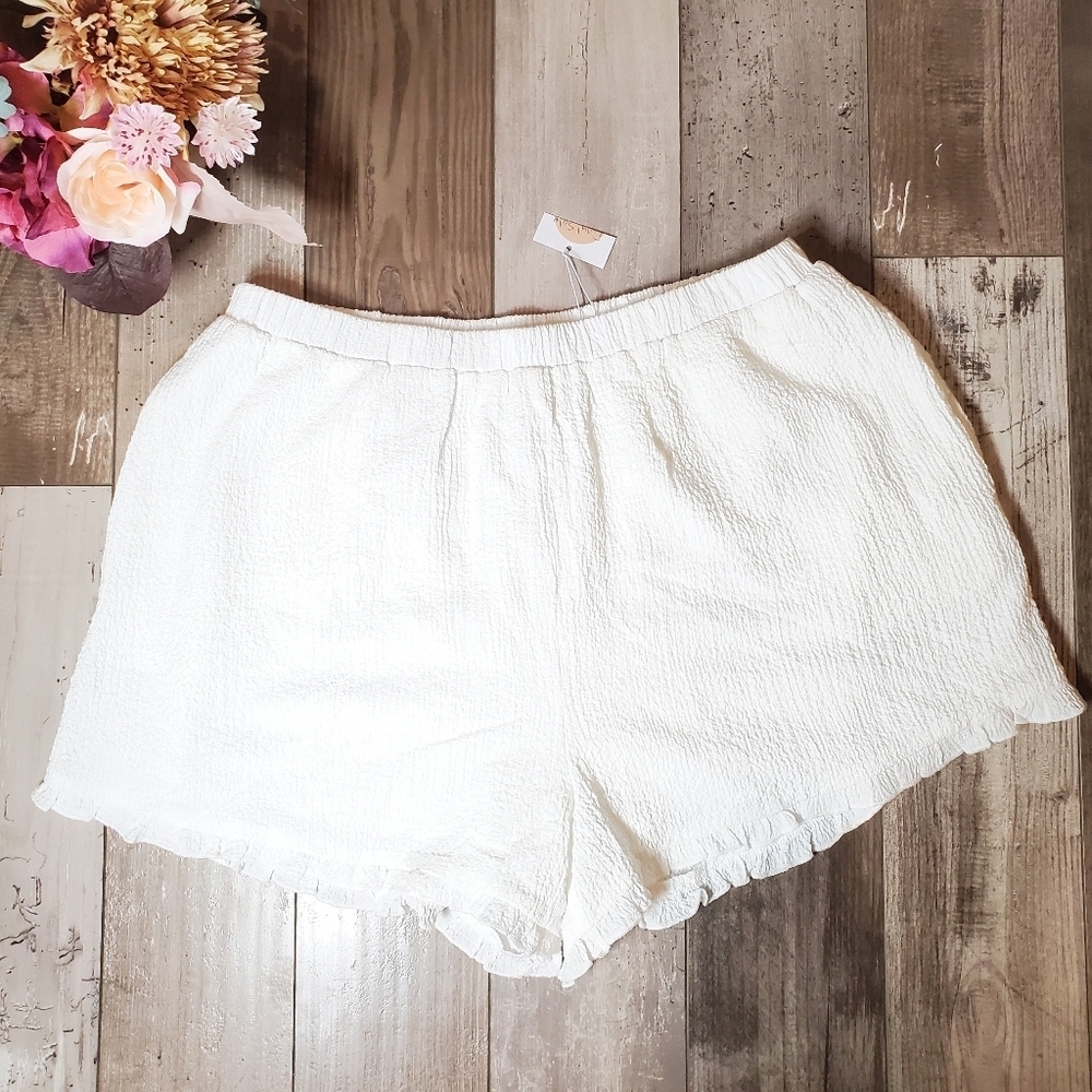 NWT Allie Rose White Pull-on Crinkle Gauze Shorts Size Large